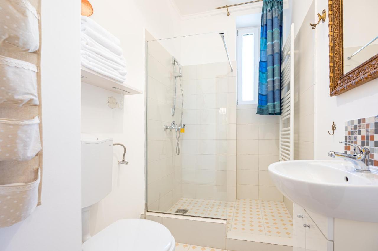 Old City Apartment Oradea Dış mekan fotoğraf